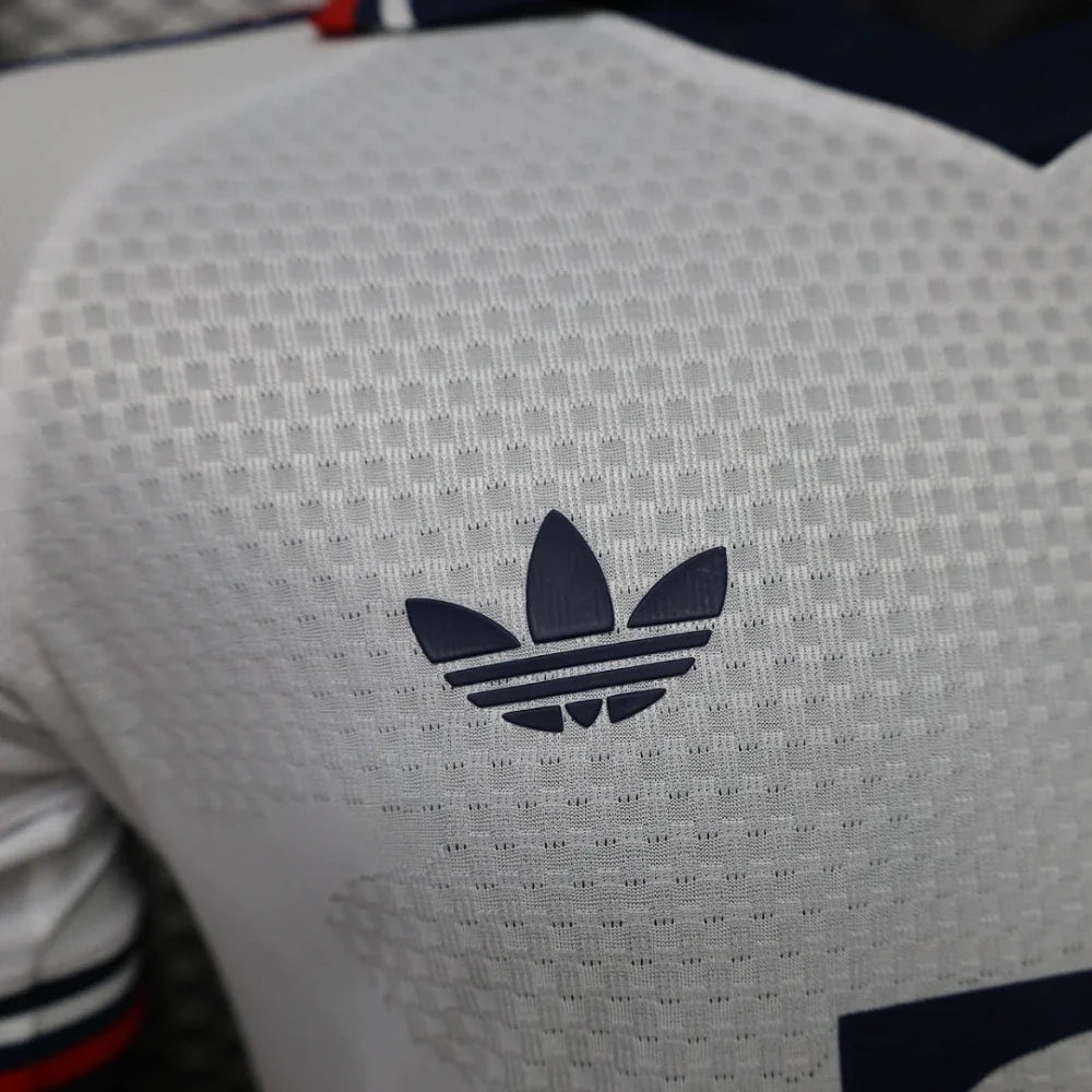 Bayern Munich 26-27 Away | Player Version
