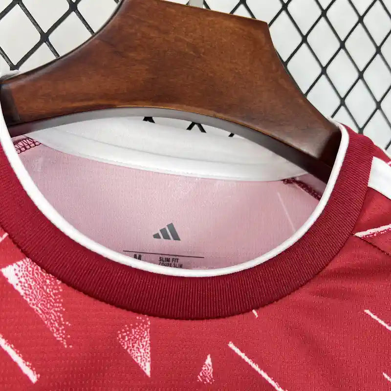 Liverpool 26-27 Home | Fan Version